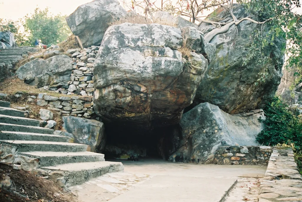 Saptaparni Caves